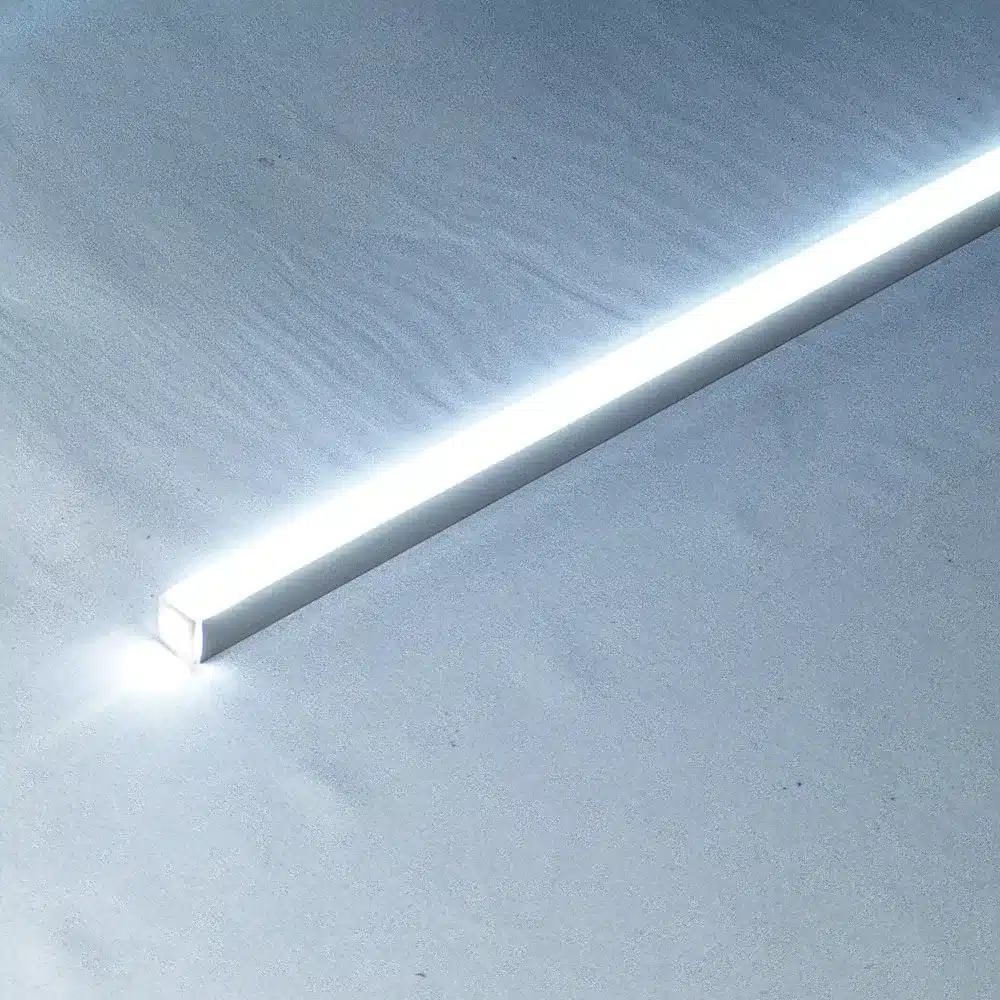 lampara_led_fria_1000p-2 Lampara LED 120cm Luz Blanca - Imagen 1